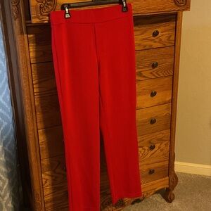 Chic Straight-Leg Pull-On Pants in Vibrant Red